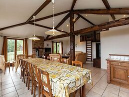 Cottage in Basse Bodeux With Garden