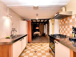 Vintage Holiday Home in Durbuy With Terrace, Garden, Parking