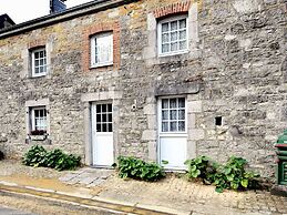 Vintage Holiday Home in Durbuy With Terrace, Garden, Parking