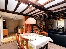 Vintage Holiday Home in Durbuy With Terrace, Garden, Parking