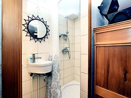 Vintage Holiday Home in Durbuy With Terrace, Garden, Parking