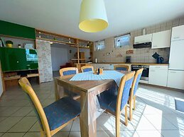 Olsdorf Forestview Apartment