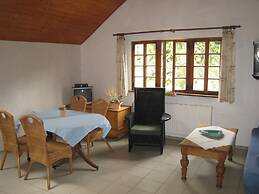 Cosy Apartment With Terrace in Meisburg