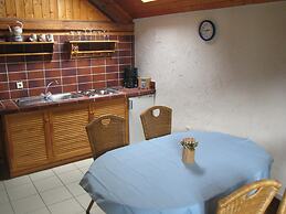 Cosy Apartment With Terrace in Meisburg