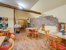 Cosy Apartment With Terrace in Meisburg