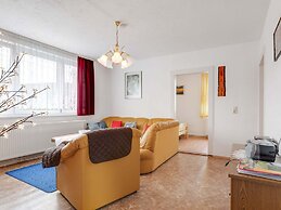 Cozy Apartment in Altenfeld With Garden