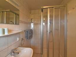 Charming Bungalow in Tabarz Thüringer Wald With Garden