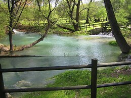 Cozy Cottage in Abbateggio With Garden