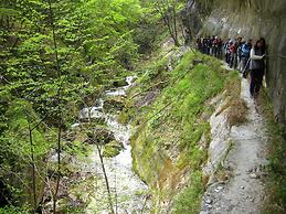 Cozy Cottage in Abbateggio With Garden