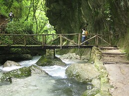 Cozy Cottage in Abbateggio With Garden