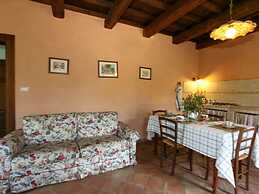 Cozy Cottage in Abbateggio With Garden
