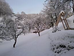 Quaint Farmhouse in Langenbach near Lake