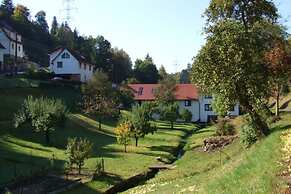 Quaint Farmhouse in Langenbach near Lake