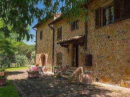 With Pool and air Conditioning