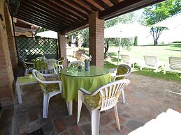 With Pool and air Conditioning