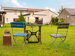 Idyllic Bungalow with Garden in Pepelow near Seabeach