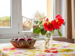 Idyllic Bungalow with Garden in Pepelow near Seabeach