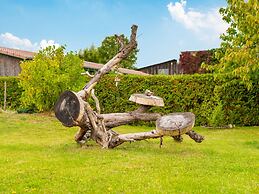 Idyllic Bungalow with Garden in Pepelow near Seabeach