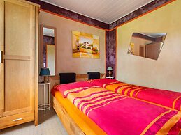 Idyllic Bungalow with Garden in Pepelow near Seabeach