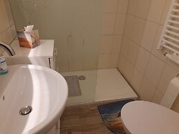 Idyllic Bungalow with Garden in Pepelow near Seabeach