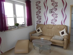 Spacious Apartment with Garden near Sea in Kröpelin