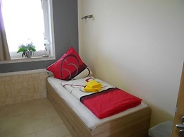 Spacious Apartment with Garden near Sea in Kröpelin