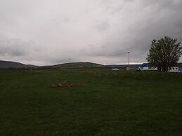 Miðhvammur Farm Stay