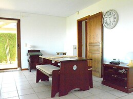 Spacious House With Beautiful Terrace