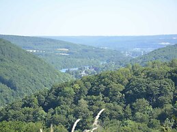 Spacious House With Beautiful Terrace