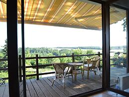 Spacious House With Beautiful Terrace