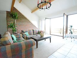 Spacious House With Beautiful Terrace