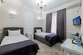 Hotel Billuri Sitora