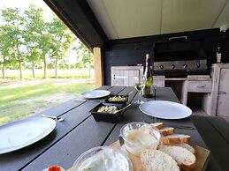 Farmhouse in Noardburgum With Sauna and Hottub