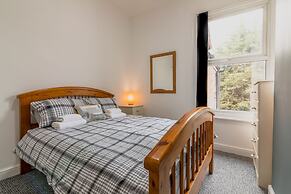 Platform Fishing Quarter Apartments