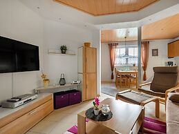 Apartment With Fenced Garden in Faid