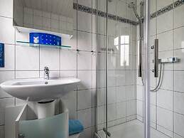 Apartment With Fenced Garden in Faid