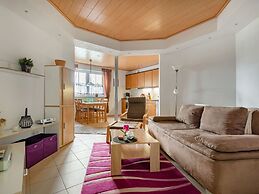 Apartment With Fenced Garden in Faid
