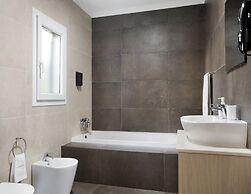 Spacious Villa in Salir de Mato With Private Pool, Terrace