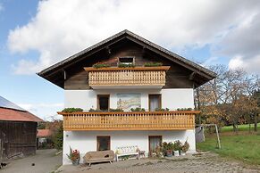 Flat on a Farm Near the Arber ski Area