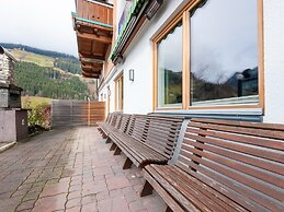 Apartment in Wald im Pinzgau With Pool