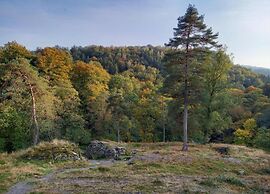 Cottage in Paliseul With Garden