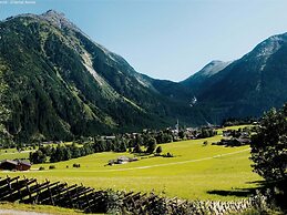 Modern Chalet with Hot Tub in Krimml