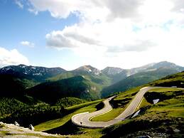 Chalet Innerkrems: Experience Pure Austria at 1,600 Meters Altitude