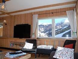 Chalet Innerkrems: Experience Pure Austria at 1,600 Meters Altitude