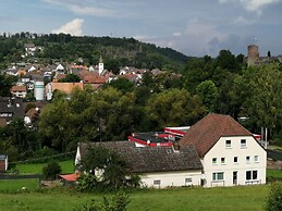 Flat in Polle Near the Forest