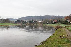 Flat in Polle Near the Forest