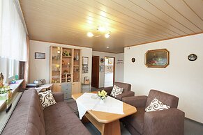 Flat in Polle Near the Forest