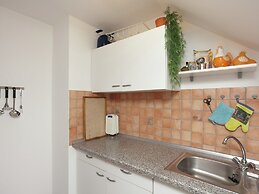 Flat in Polle Near the Forest