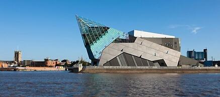 Platform City Studio Apartment