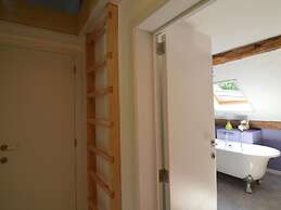 Holiday Home in Fays With Sauna